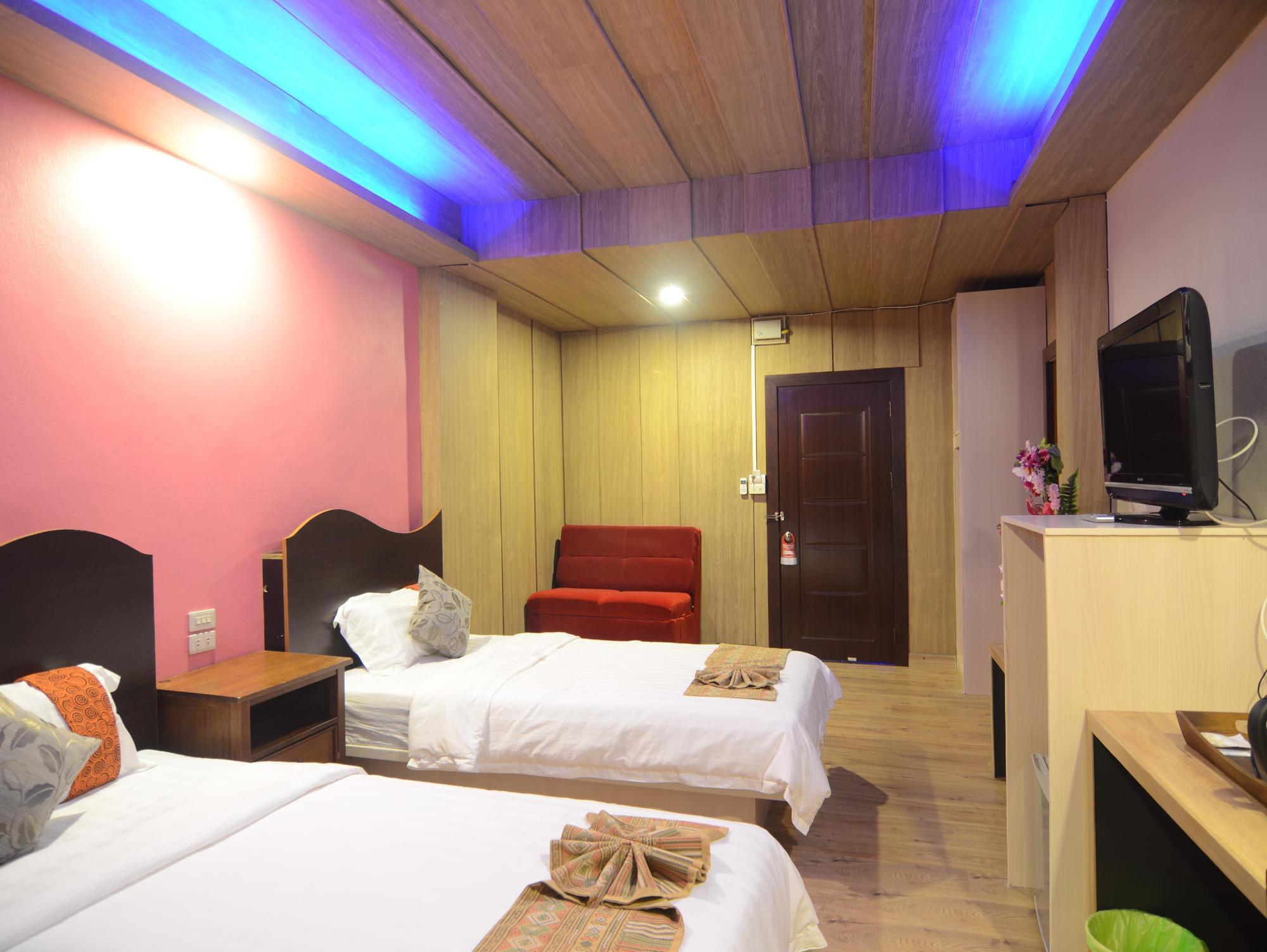 Centro Cnx Hotell Chiang Mai Exteriör bild