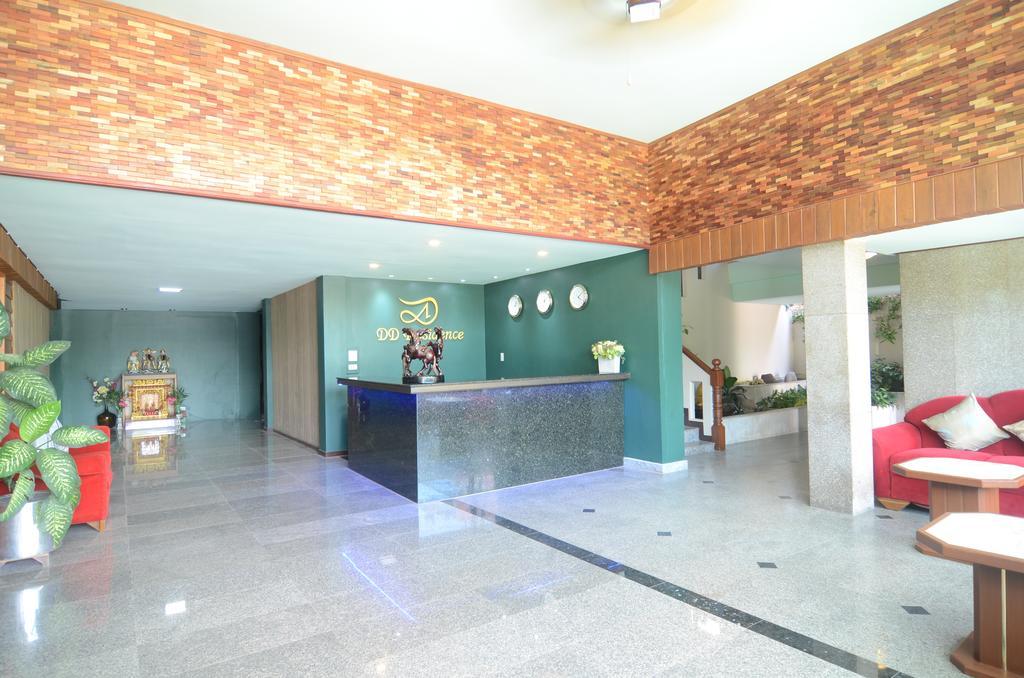 Centro Cnx Hotell Chiang Mai Exteriör bild